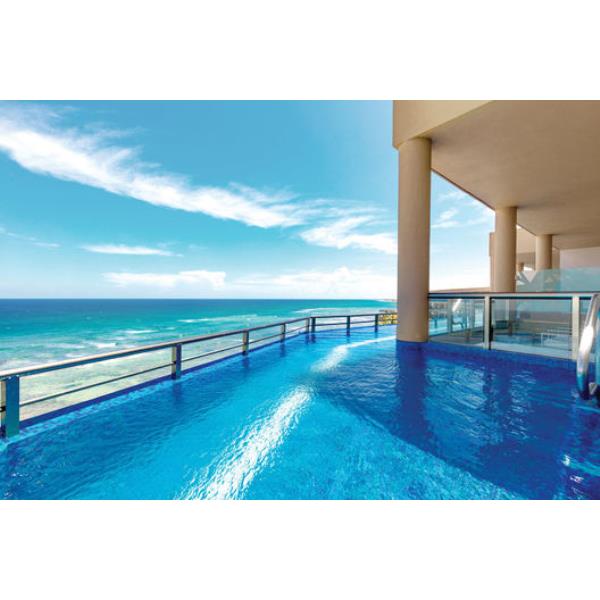 EDSS Oceanfront Infinity Pool Balcony View A